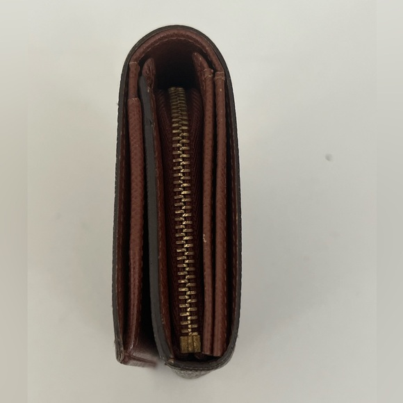 Louis Vuitton Monogram Wallet on Chain Crossbody – 10/10 Condition - Picture 5 of 9